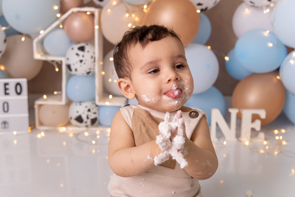 smash-the-cake-fazendinha-menino-primeiro-ano-aniversario-bolo-brooklin-moema-itaim-bibi-morumbi-santo-amaro-ibirapuera-ipiranga-cidade-monções-vila-mariana