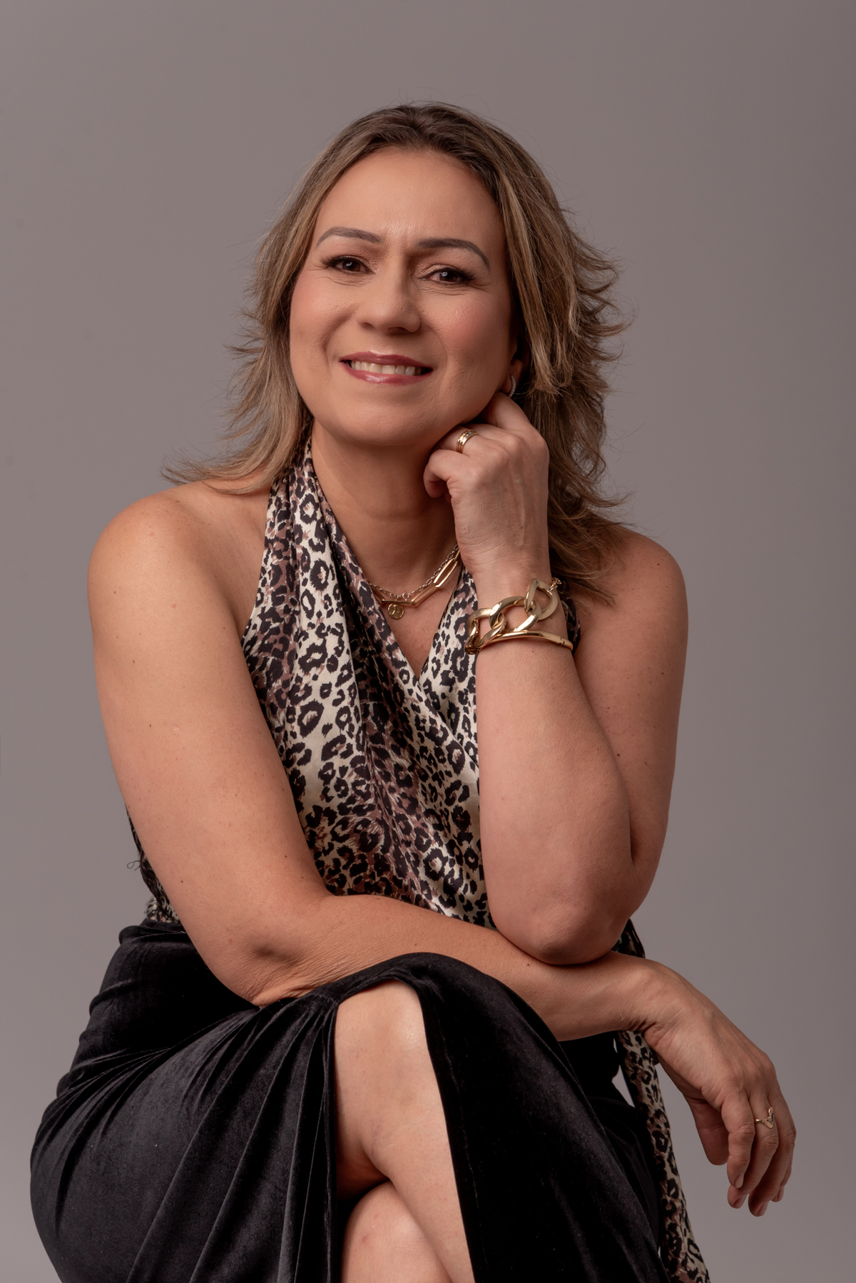 ensaio-feminino-clean-aniversario-profissional-empresaria-cristã-estudio-thais-castro-brooklin-moema-ibirapuera-morumbi-itaim-bibi-cidade-monções