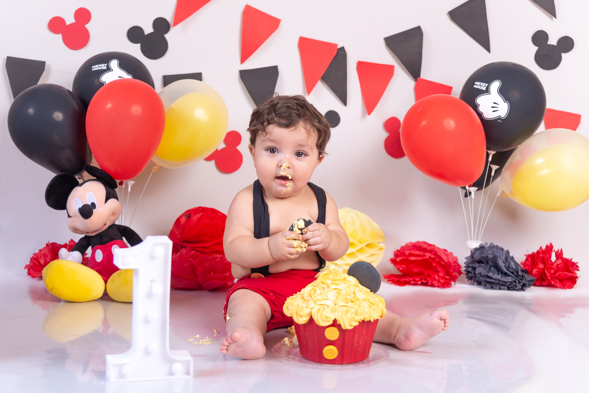 Smash the cake Mickey Santo André