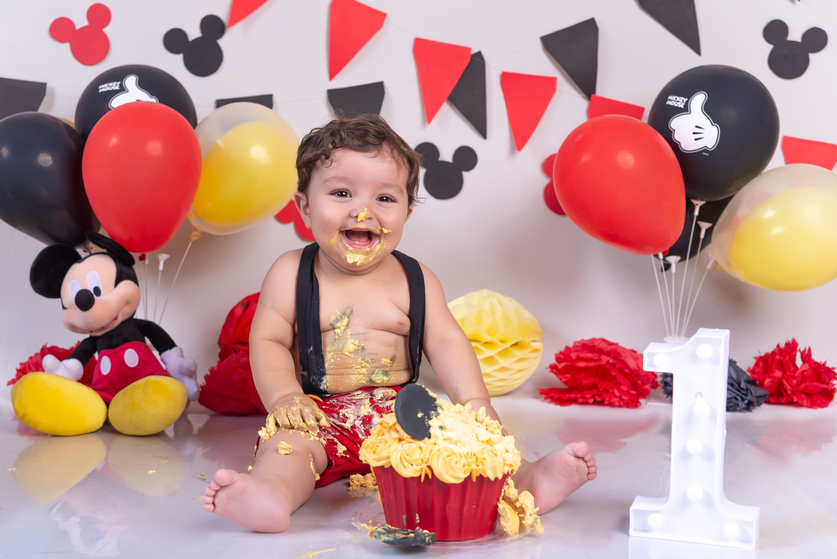 Smash the cake Mickey Santo André