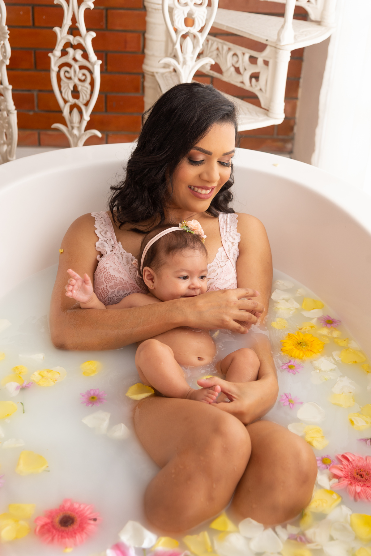Ensaio Mamãe e Bebe Milk Bath - Thais Castro Fotografia