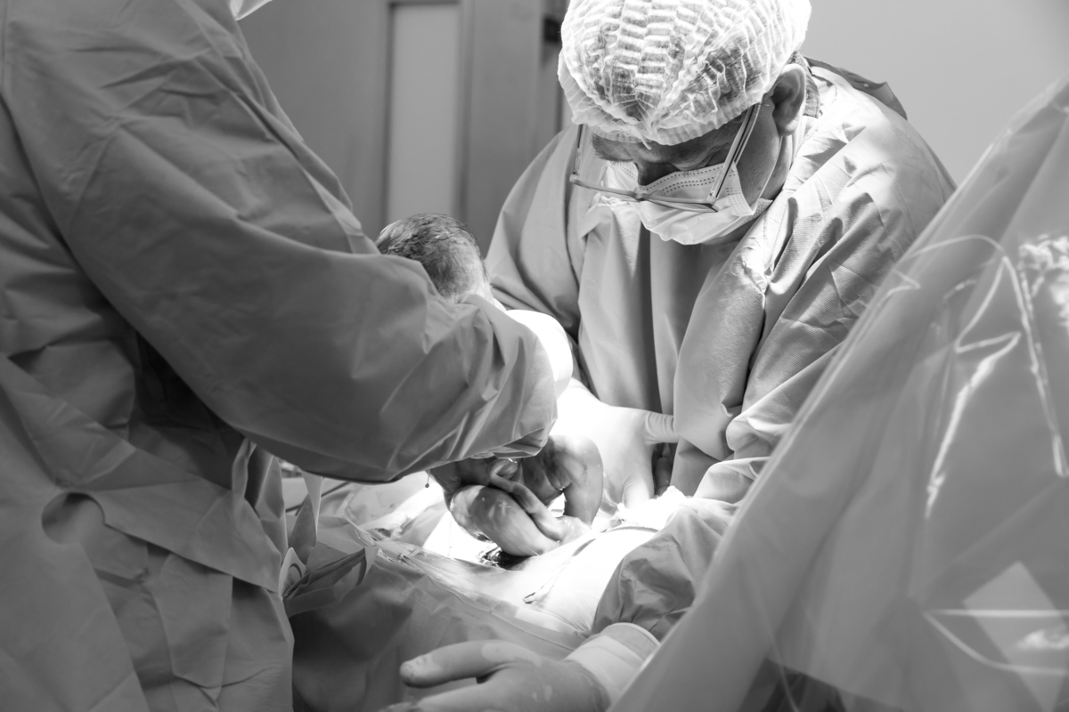 Cobertura fotográfica de parto - Thais Castro Fotografia