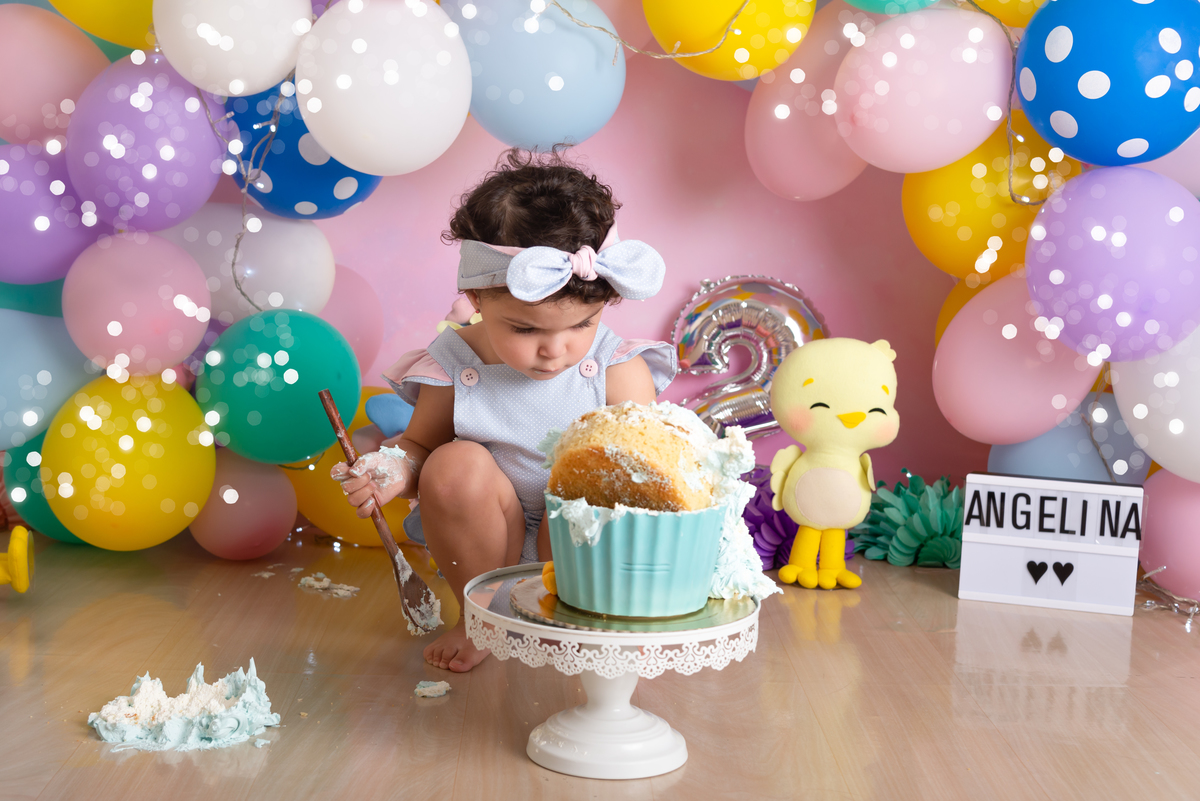 Smash the cake Galinha Pintadinha Candy Santo André - Thais Castro 