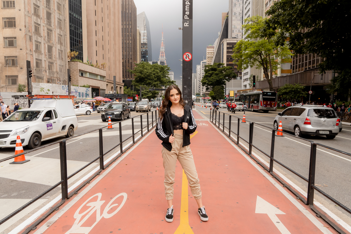 Ensaio debutante avenida Paulista Thais Castro Fotografia