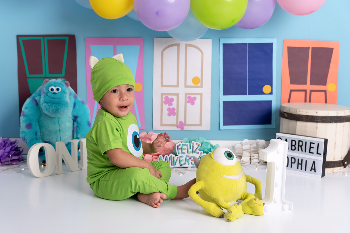 Smash the cake Monstros SA gemeos - Santo André - Estúdio Thais Castro