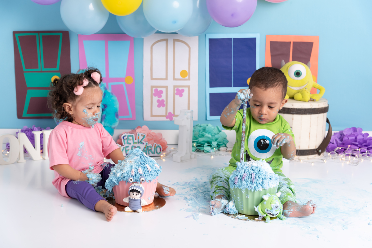 Smash the cake Monstros SA gemeos - Santo André - Estúdio Thais Castro