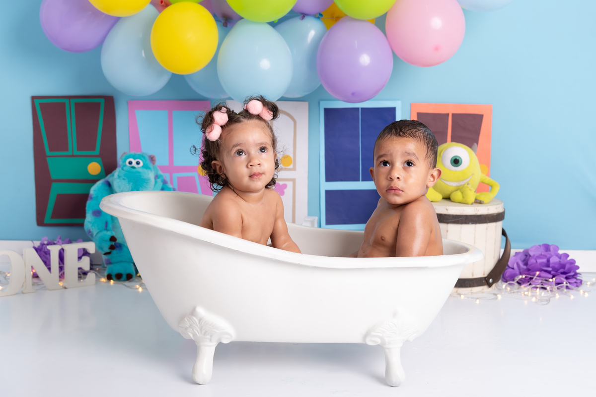 Smash the cake Monstros SA gemeos - Santo André - Estúdio Thais Castro