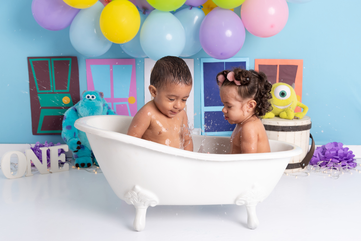 Smash the cake Monstros SA gemeos - Santo André - Estúdio Thais Castro