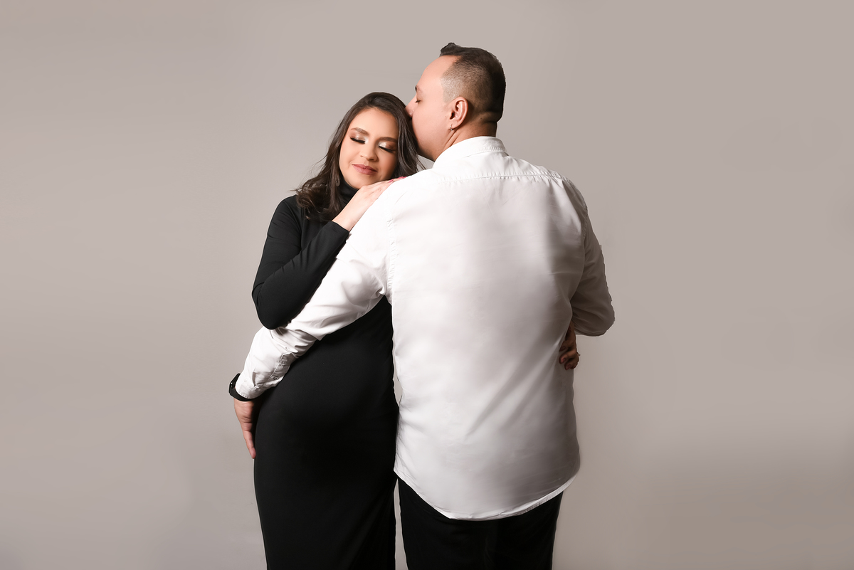 Ensaio gestante luxo estúdio Thais Castro Fotografia