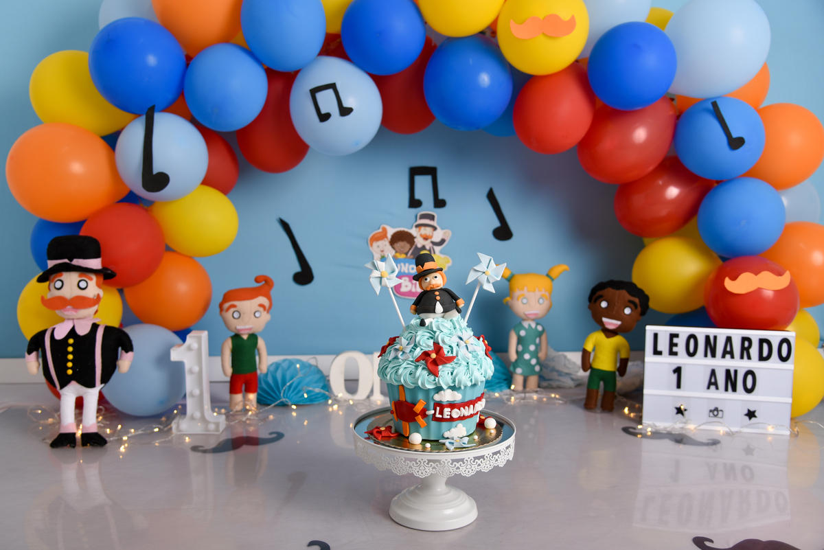 Smash the cake Mundo Bita - Estúdio Thais Castro