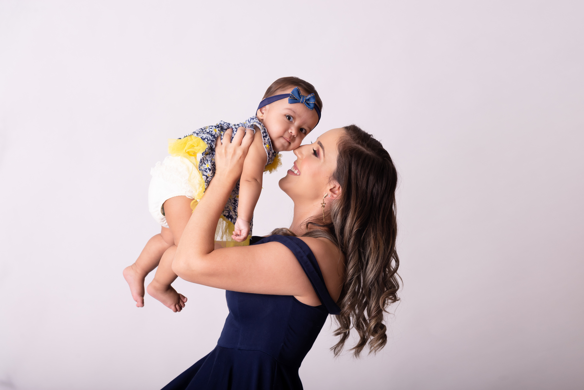 Ensaio mamãe e bebê milk bath Estúdio Thais Castro - Santo André