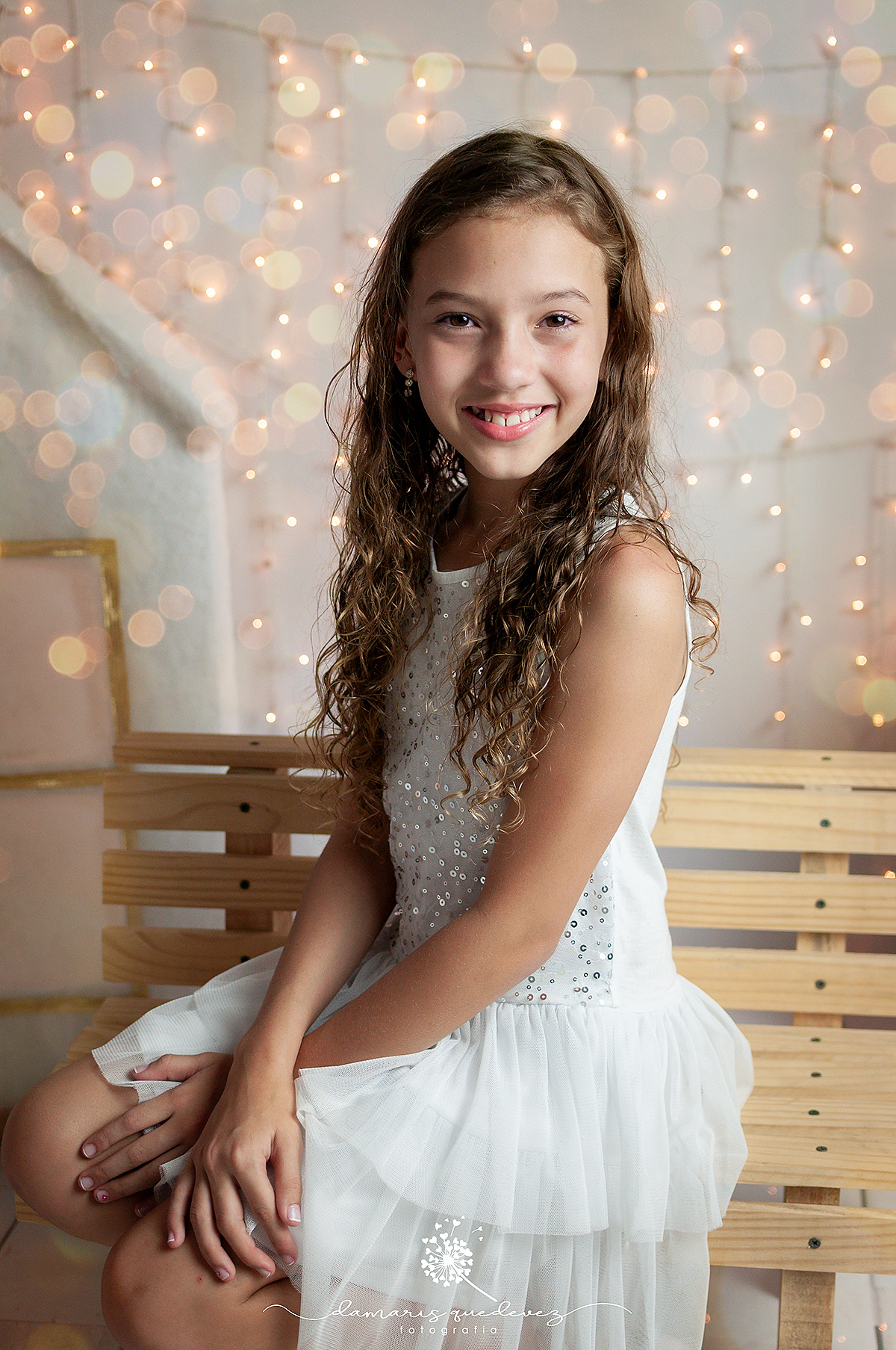 Sessão Infantil de Natal realizada no estúdio da Fotógrafa Damaris Quedevez. Eles amam as brincadeiras e serem fotografas por quem ama brincar com eles. | Volta Redonda Barra Mansa Barra do Piraí