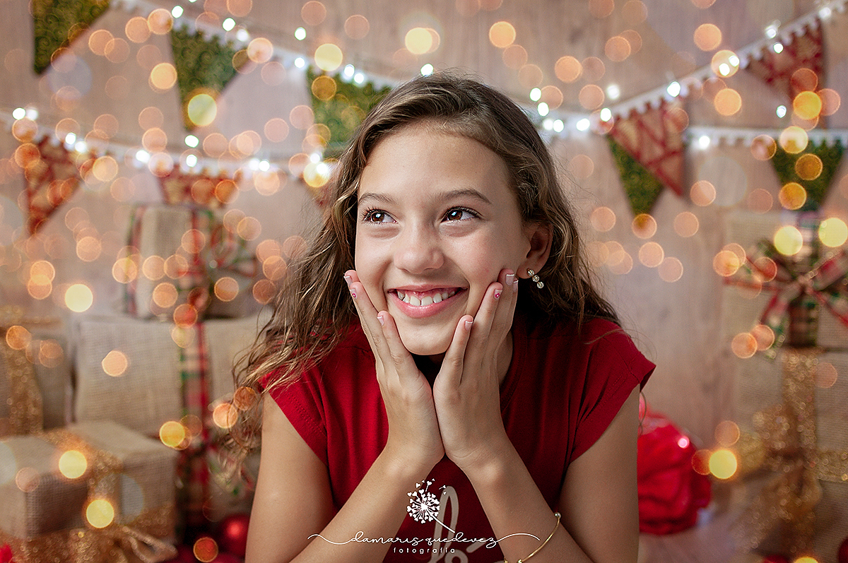 Sessão Infantil de Natal realizada no estúdio da Fotógrafa Damaris Quedevez. Eles amam as brincadeiras e serem fotografas por quem ama brincar com eles. | Volta Redonda Barra Mansa Barra do Piraí