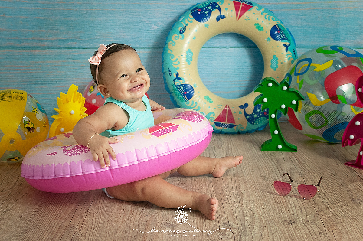 Sessão de Bebês realizada no estúdio da Fotógrafa Damaris Quedevez. Eles amam as brincadeiras e serem fotografas por quem ama brincar com eles. | Volta Redonda Barra Mansa Barra do Piraí | Newborn Gestante Bebês Aniversário Família