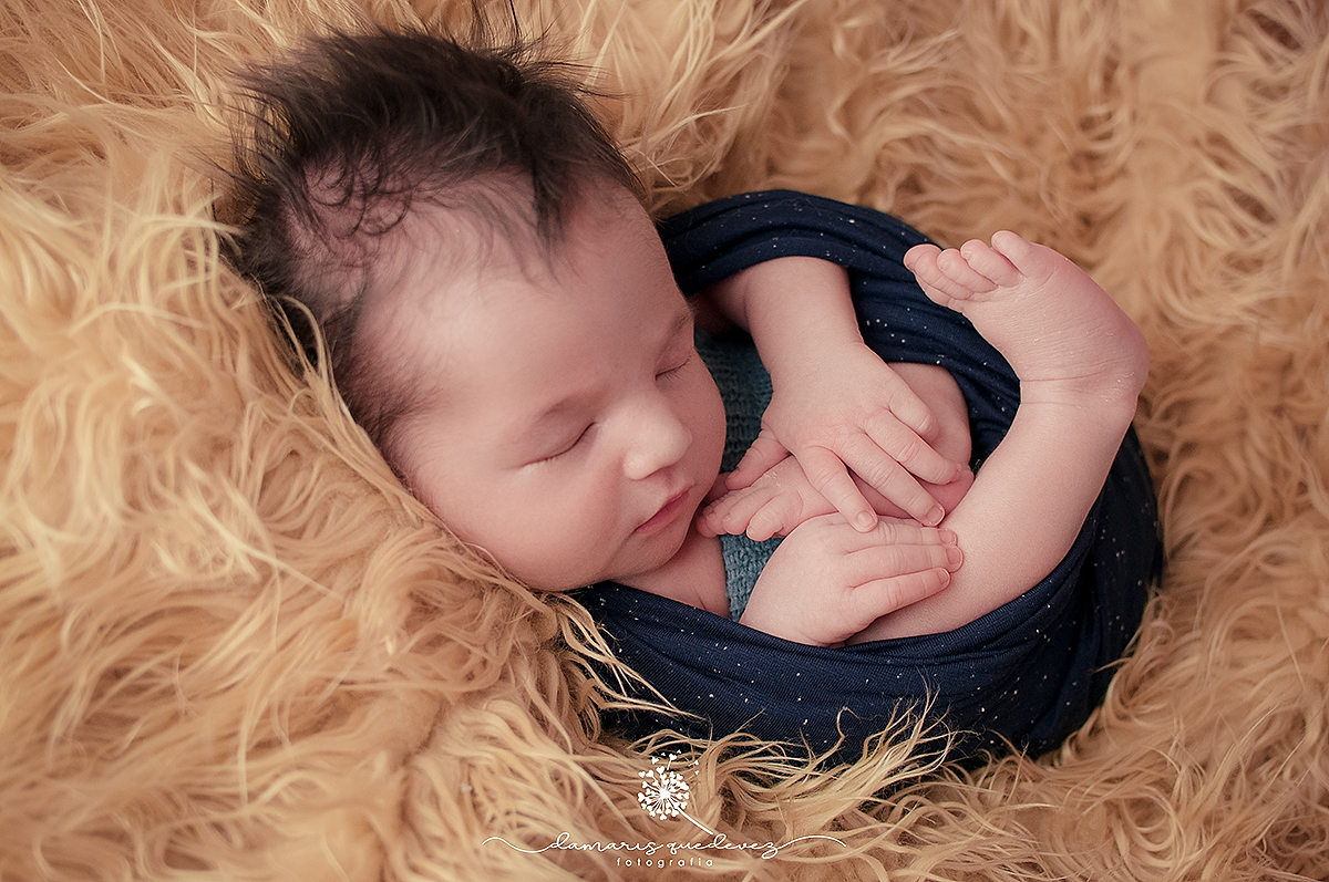 Ensaio newborn e gestante em Barra Mansa e Volta Redonda - Rio de Janeiro | Fotógrafa Damaris Quedevez faz ensaio lindo com recém-nascido - Mãe de menina - Mãe de menino - Ensaio de recém-nascido - Gestante