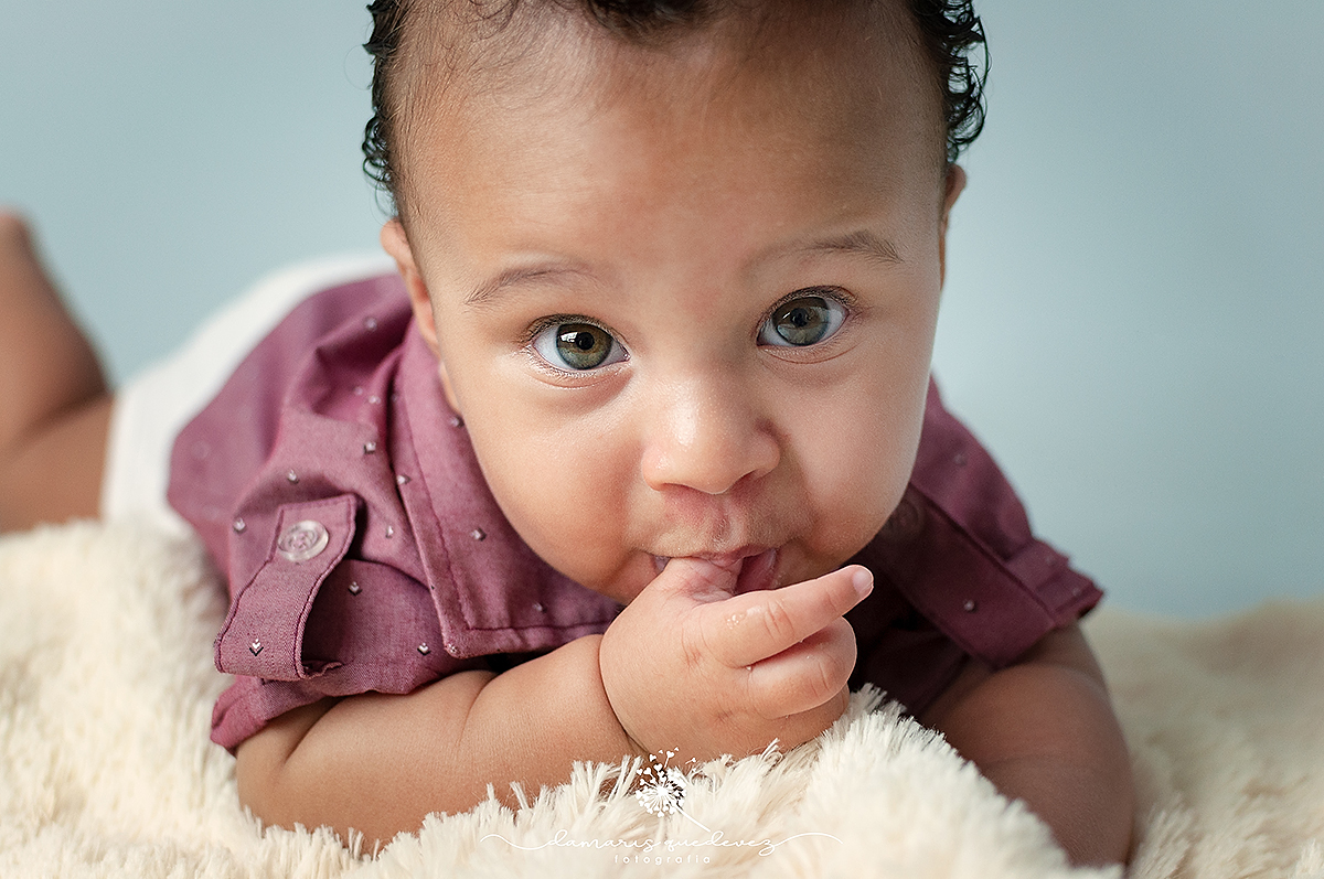 SESSÃO DE BEBÊS EM VOLTA REDONDA E BARRA MANSA - Fotografa Damaris Quedevez GESTANTE NEWBORN RECÉM-NASCIDO 
