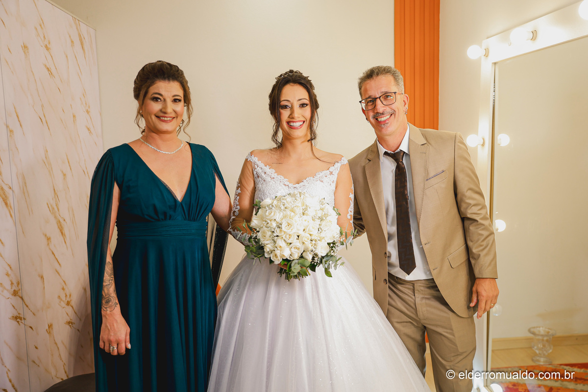 Fotografo para Casamento-Bom Repouso-Cambui-Senador Amaral-estiva-camanducaia-Corrego Bom Do Jesus-Borda da Mata-Tocos do Mogim- minas Gerais