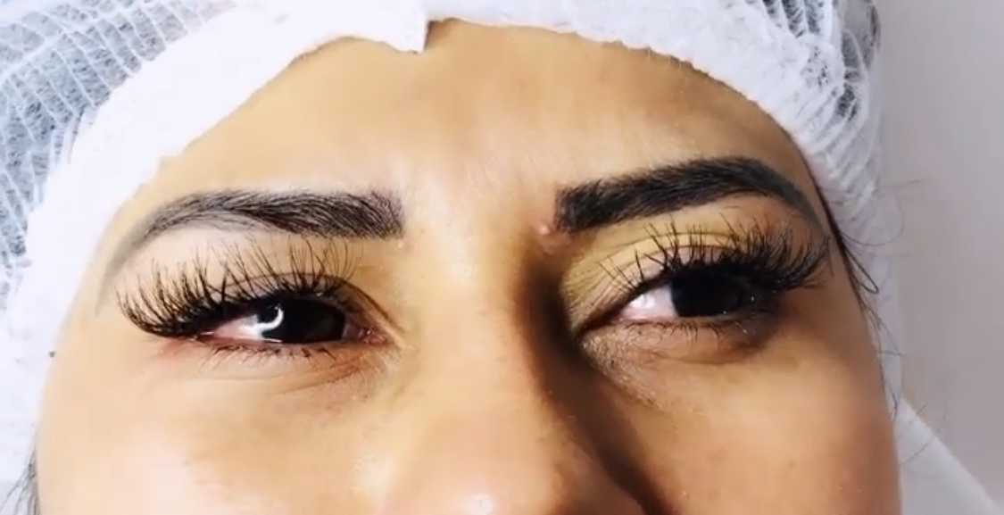 Extensão de cílios 