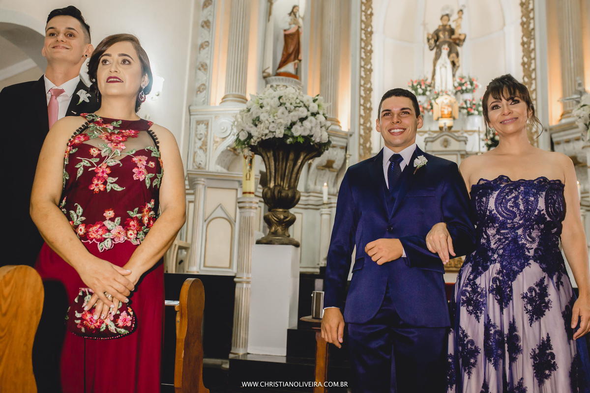 Casamento - Flávia Araújo - Ítalo Crawford - Igreja Matriz de Santo Antônio - Curvelo MG - Casando no Interior