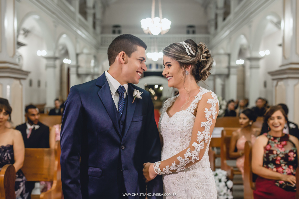 Casamento - Flávia Araújo - Ítalo Crawford - Igreja Matriz de Santo Antônio - Curvelo MG - Casando no Interior