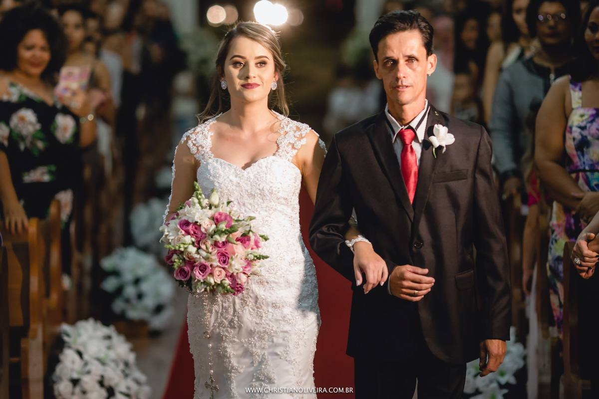 Casamento - Flávia Araújo - Ítalo Crawford - Igreja Matriz de Santo Antônio - Curvelo MG - Casando no Interior