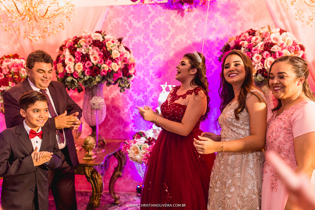 queren-rodrigues-festa-15-anos-inesquecivel-espaco-montana-curvelo-mg-Christian-Oliveira-Fotografia-Assembleia-de-Deus-Corinto-Pastor-Edgar