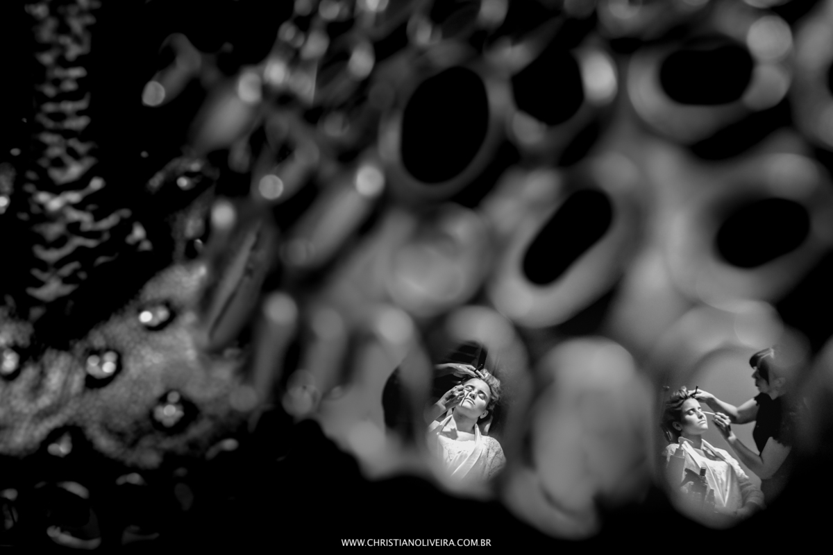 Casamento_Noiva_Poli-Odilon_Igreja-Matriz-Santo-Antônio-Curvelo-MG_Bride_Vestido_Tete-Rezende_Noivas_Rosalia-Antero_Grupo-Chuva-de-Arroz_Christian-Oliveira-Fotografia_Esther-Santos-Albuns_Interior