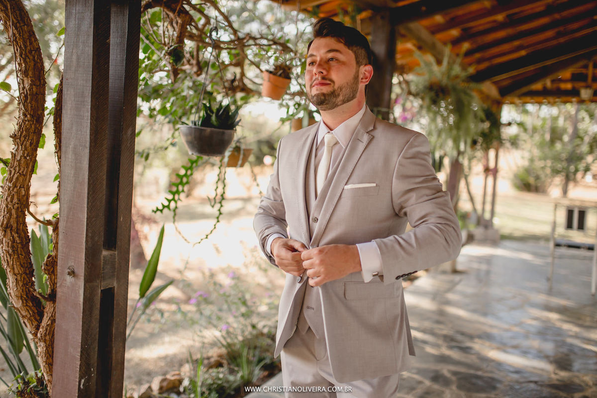 Casamento Jéssica Veiga e Marcelo Alessandrini_Fazenda Matogrosso_Curvelo-MG_Fotografo Christian Oliveira_Vestido Geanfranck Fonseca_Casando de Dia_Casando no Interior_Grupo Chuva de Arroz_Viviane Menezes_Assessoria de Casamento_Esther Santos Álbuns_NOIVA