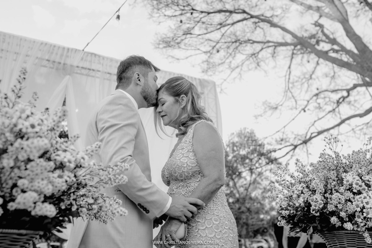 Casamento Jéssica Veiga e Marcelo Alessandrini_Fazenda Matogrosso_Curvelo-MG_Fotografo Christian Oliveira_Vestido Geanfranck Fonseca_Casando de Dia_Casando no Interior_Grupo Chuva de Arroz_Viviane Menezes_Assessoria de Casamento_Esther Santos Álbuns_NOIVA