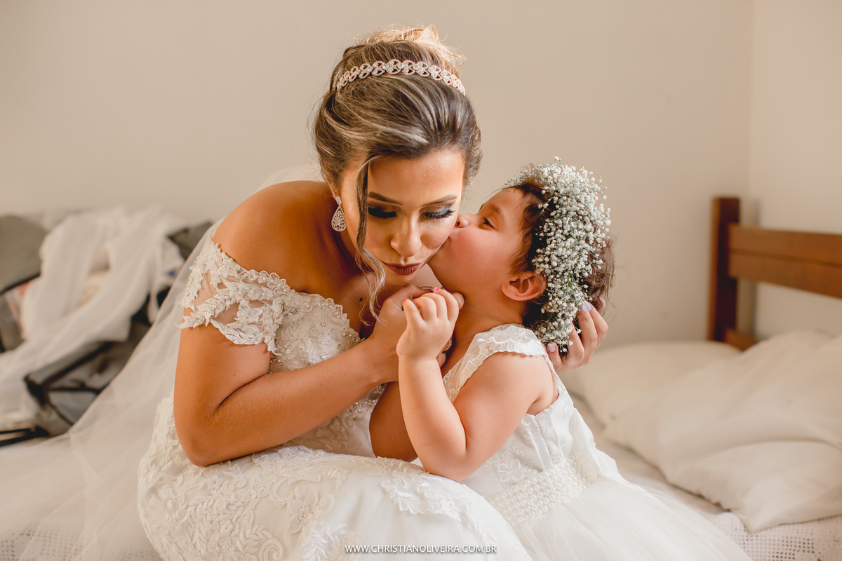 Casamento Jéssica Veiga e Marcelo Alessandrini_Fazenda Matogrosso_Curvelo-MG_Fotografo Christian Oliveira_Vestido Geanfranck Fonseca_Casando de Dia_Casando no Interior_Grupo Chuva de Arroz_Viviane Menezes_Assessoria de Casamento_Esther Santos Álbuns_NOIVA