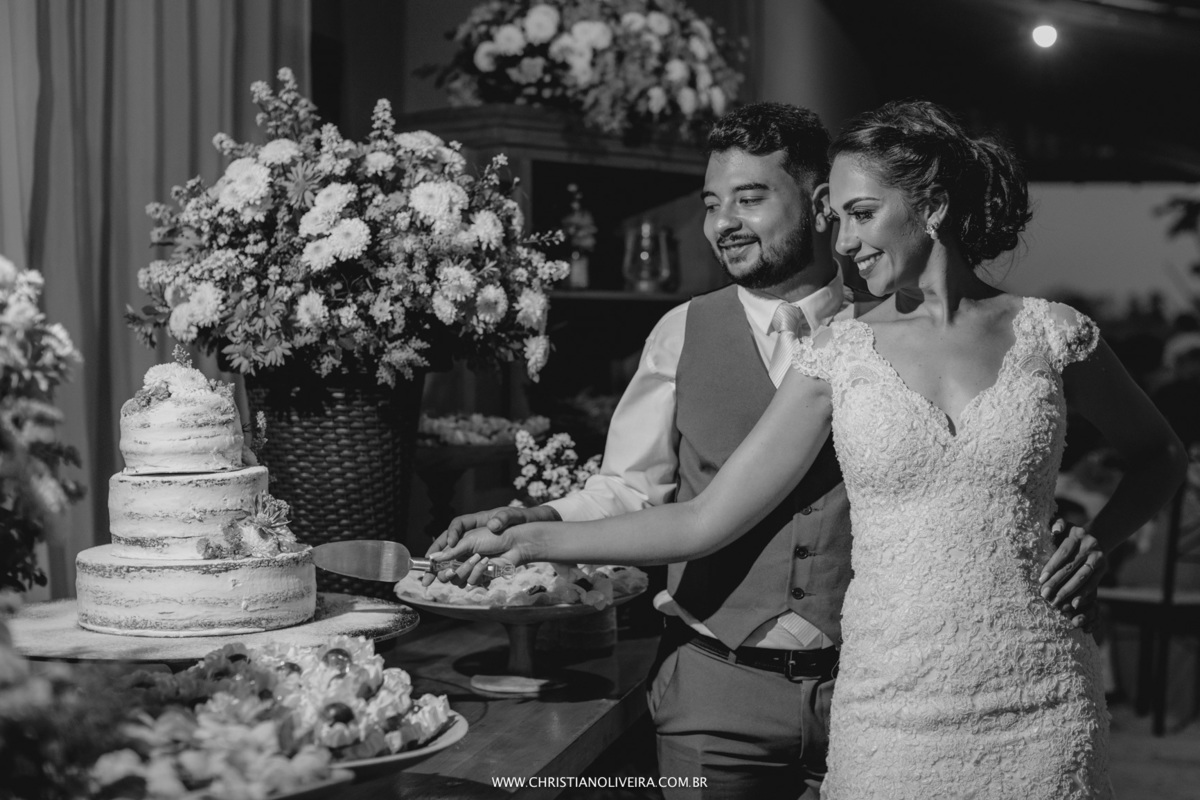 Casamento_Deborah e Lucas_Casando no Interior_noiva_Wedding_Grupo Chuva de Arroz_Fotografia Christian Oliveira_Fotos de Casamento Diferente_Fotos com Sentimento_Fotografia com Poesia_Casando no Interior_Inimutaba_MG