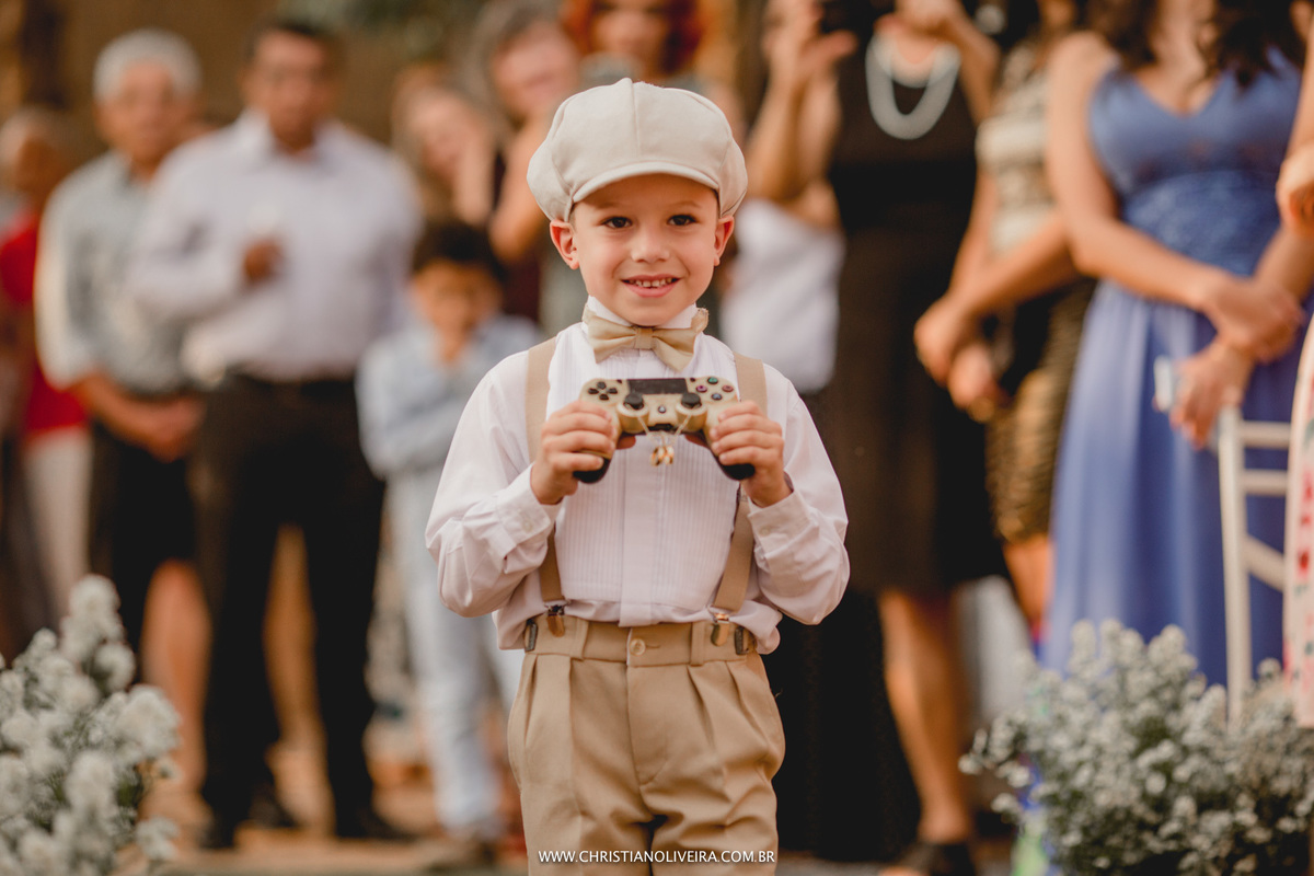 Casamento_Deborah e Lucas_Casando no Interior_noiva_Wedding_Grupo Chuva de Arroz_Fotografia Christian Oliveira_Fotos de Casamento Diferente_Fotos com Sentimento_Fotografia com Poesia_Casando no Interior_Inimutaba_MG