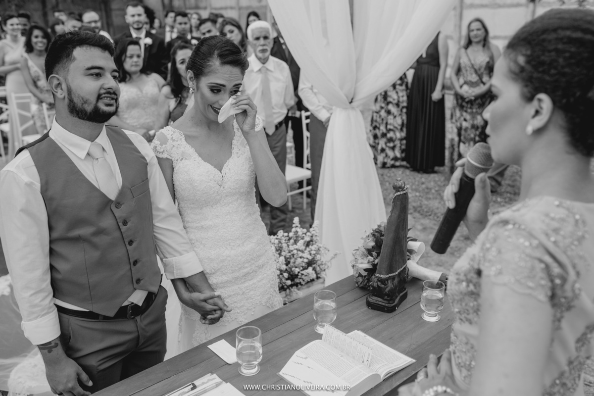 Casamento_Deborah e Lucas_Casando no Interior_noiva_Wedding_Grupo Chuva de Arroz_Fotografia Christian Oliveira_Fotos de Casamento Diferente_Fotos com Sentimento_Fotografia com Poesia_Casando no Interior_Inimutaba_MG