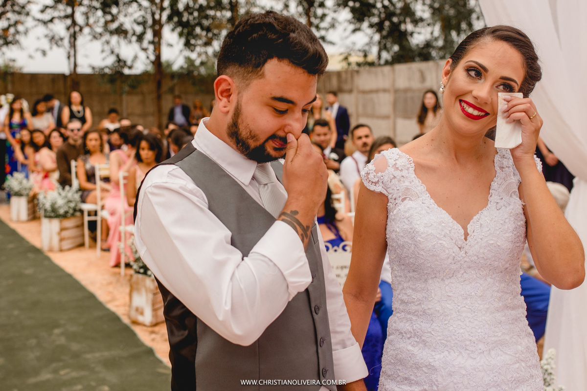 Casamento_Deborah e Lucas_Casando no Interior_noiva_Wedding_Grupo Chuva de Arroz_Fotografia Christian Oliveira_Fotos de Casamento Diferente_Fotos com Sentimento_Fotografia com Poesia_Casando no Interior_Inimutaba_MG
