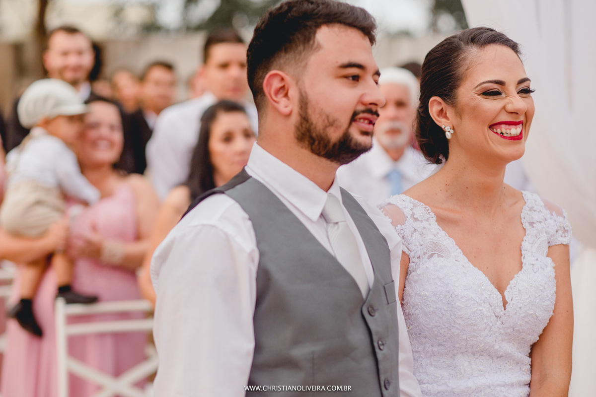 Casamento_Deborah e Lucas_Casando no Interior_noiva_Wedding_Grupo Chuva de Arroz_Fotografia Christian Oliveira_Fotos de Casamento Diferente_Fotos com Sentimento_Fotografia com Poesia_Casando no Interior_Inimutaba_MG