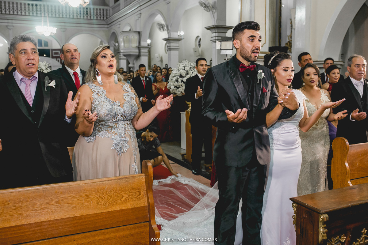 Casamento_Thais e Adalgisio_Curvelo_MG_Igreja_Matriz_Santo Antonio_Grupo_Chuva de Arroz_Christian Oliveira Fotografia_Wedding_Casando no Interior1