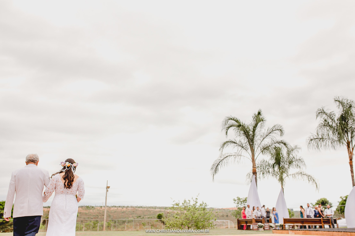 Casamento Civil_Marcelle e Gerson_Noivos_Grupo_Chuva de Arroz_Curvelo_MG_Wedding_Bride_Noiva_Vestido_Tete_Rezende_Unique_Casando_Interior_Dia_Ar_Livre