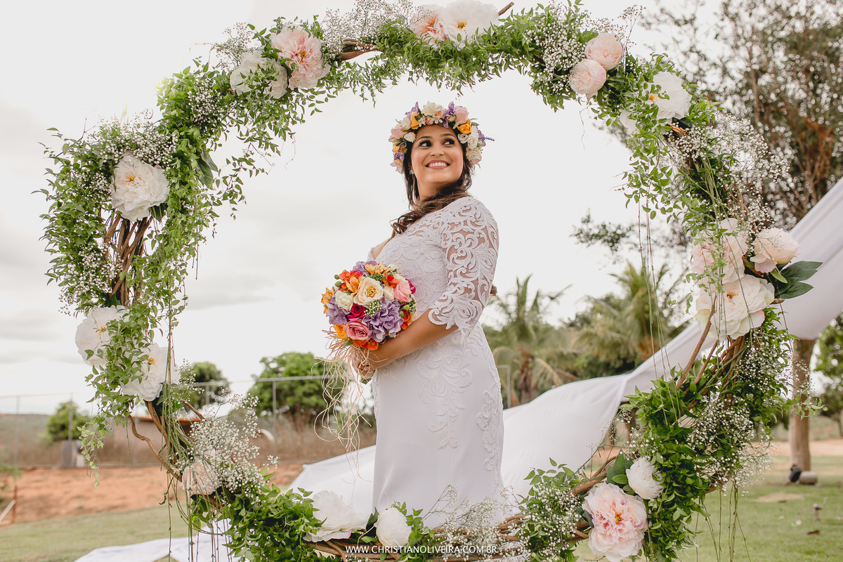 Casamento Civil_Marcelle e Gerson_Noivos_Grupo_Chuva de Arroz_Curvelo_MG_Wedding_Bride_Noiva_Vestido_Tete_Rezende_Unique_Casando_Interior_Dia_Ar_Livre