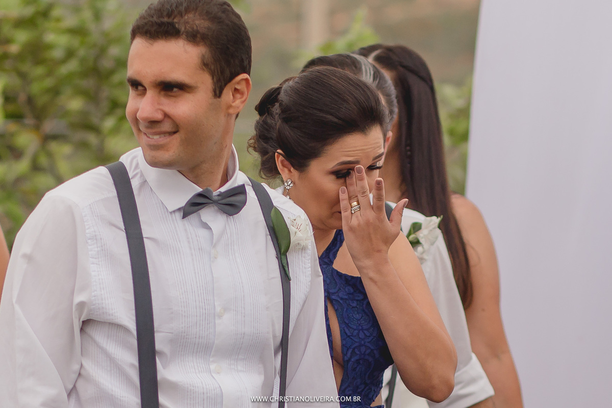 Casamento Civil_Marcelle e Gerson_Noivos_Grupo_Chuva de Arroz_Curvelo_MG_Wedding_Bride_Noiva_Vestido_Tete_Rezende_Unique_Casando_Interior_Dia_Ar_Livre