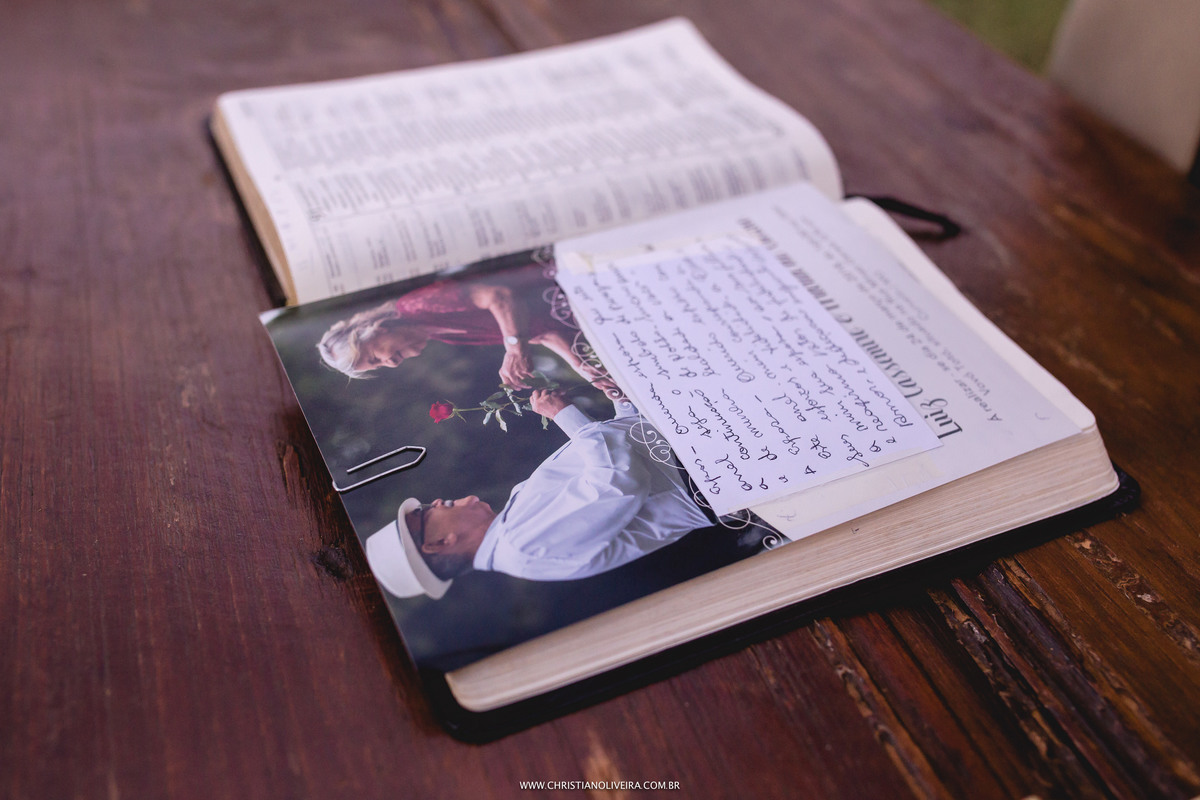 Renovação Votos_Casamento_Noivos_Grupo_Chuva de Arroz_Maria do Carmo_Luiz Cassimiro_Bodas de Ouro_50 anos_Fotografia_Christian Oliveira_Wedding_Dia_Fazenda_Curvelo_MG