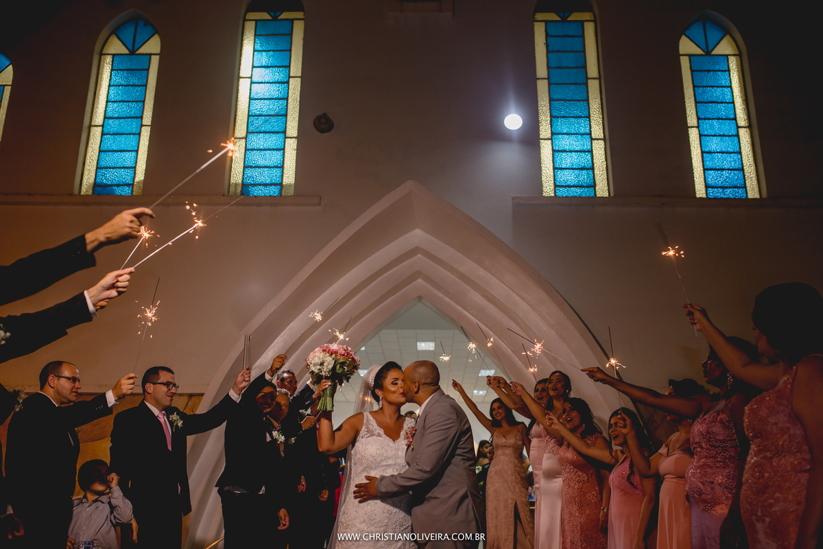 Casamento_Noivos_Flavia e Jairo_Noiva_Grupo Chuva de Arroz_Fotografo de Casamento_Christian Oliveira_Fotografia_Wedding_Curvelo_MG_Interior_Bride_Igreja_Católica_Matriz_Imaculada Conceição_Hotel_Pontal Plaza_Clayton Festas_Cerimonial