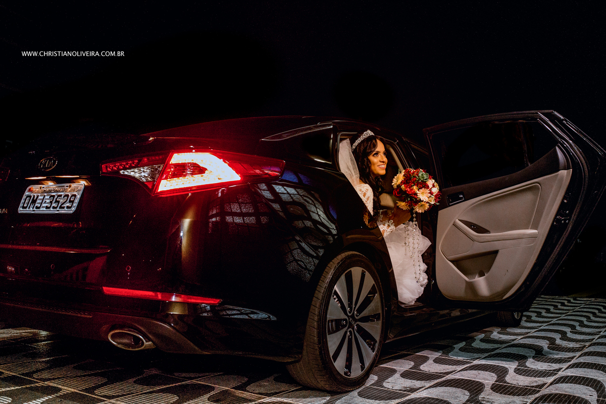 Casamento_Três Marias_MG_Noivos_Grupo_Chuva de Arroz_Vestido_Noiva_Buque_Bride_Fotografo_Christian Oliveira_Casando no Interior_Pousada_Recanto das Palmeiras_3M_Esther Santos_Dia da Noiva_Cerimonial_Assessoria_Decoração_Buffet