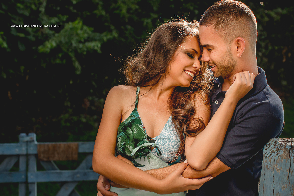 Pré Casamento_JB Lake Resort_Sete Lagoas-MG_Noivos_Lorena e Ícaro_Noiva_Curvelo_Grupo Chuva de Arroz_Wedding_Fotografo Casamento_Christian Oliveira_Por do Sol
