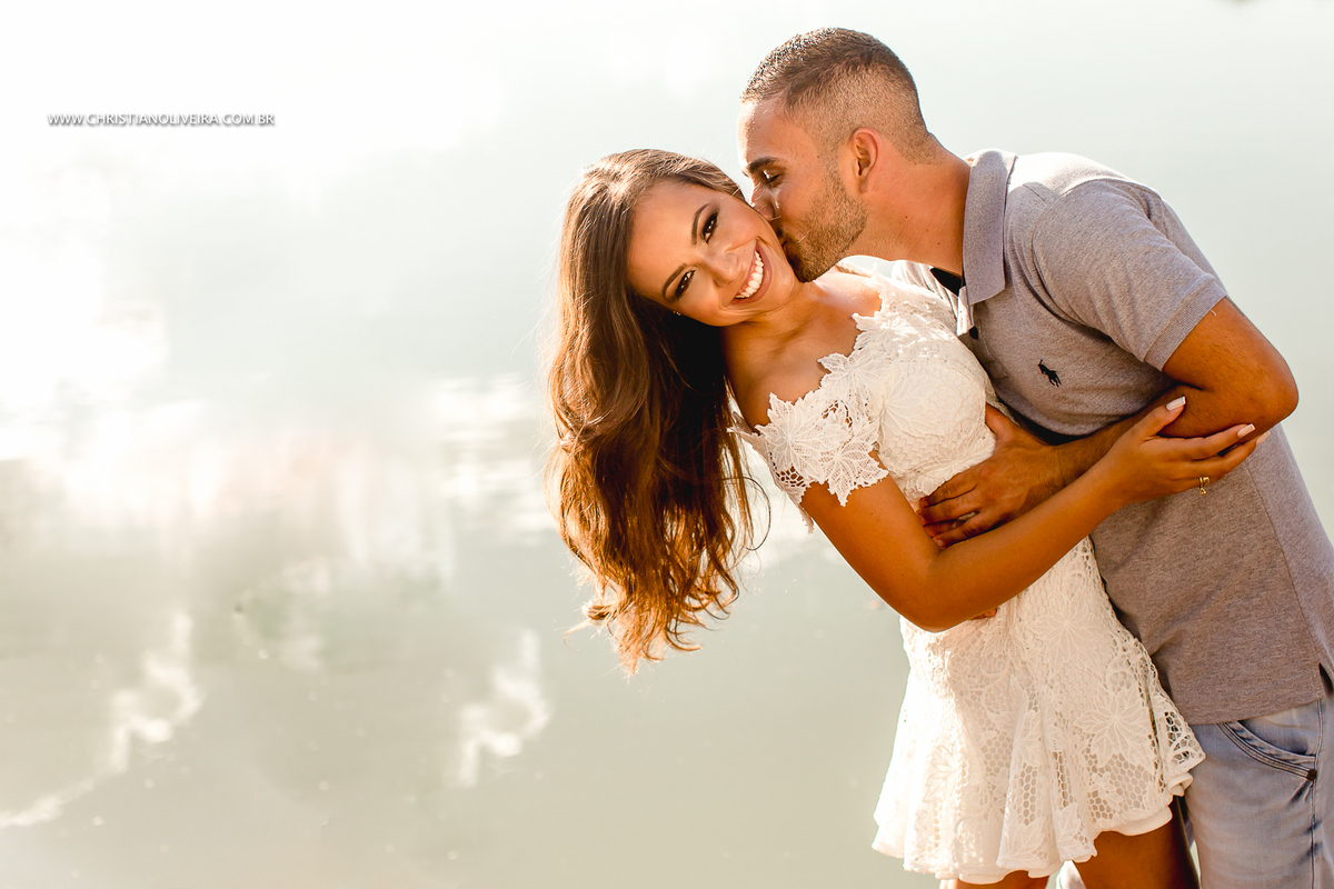 Pré Casamento_JB Lake Resort_Sete Lagoas-MG_Noivos_Lorena e Ícaro_Noiva_Curvelo_Grupo Chuva de Arroz_Wedding_Fotografo Casamento_Christian Oliveira_Por do Sol