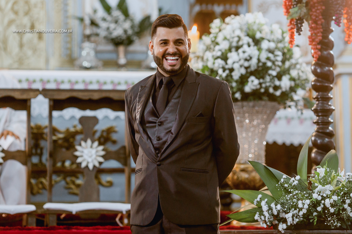 Casamento em Sete Lagoas_Noivos_Danielle Marinho e Diego Buenas_Fotógrafos_Christian Oliveira_Esther Santos_Grupo Chuva de Arroz_Noiva_MG_Igreja_Católica_Matriz_Catedral_Santo Antônio