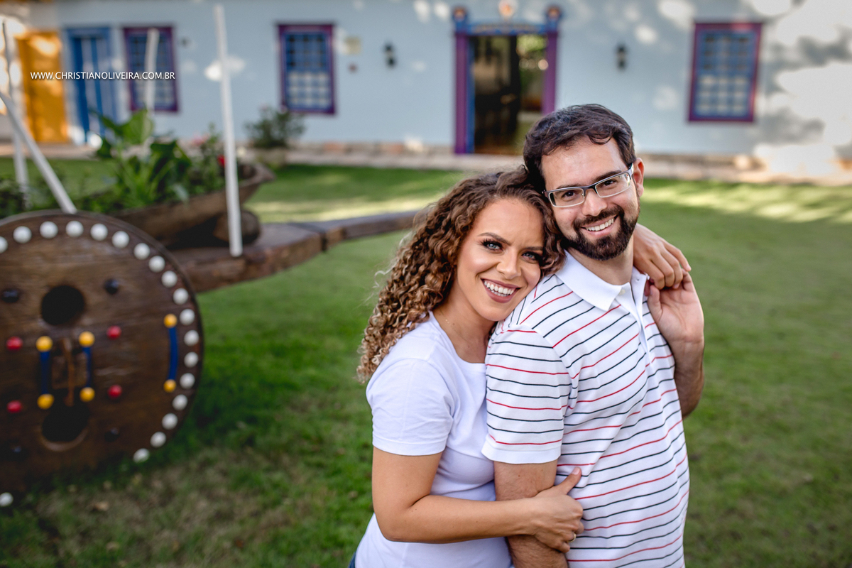 Pré Casamento_Luana Koppels e Pedro Macedo_Resort Hotel Arraial do Conto_Cordisburgo_Noivos_Grupo-Chuva-de-Arroz_Fotografo de Casamento_Christian-Oliveira_Esther Santos_Fotografia-Curvelo-Sete Lagoas