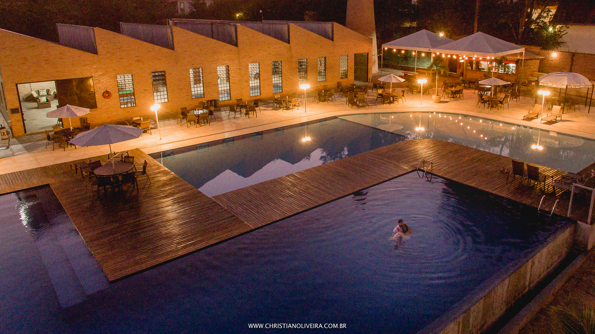 Pré Casamento_Luana Koppels e Pedro Macedo_Resort Hotel Arraial do Conto_Cordisburgo_Noivos_Grupo-Chuva-de-Arroz_Fotografo de Casamento_Christian-Oliveira_Esther Santos_Fotografia-Curvelo-Sete Lagoas