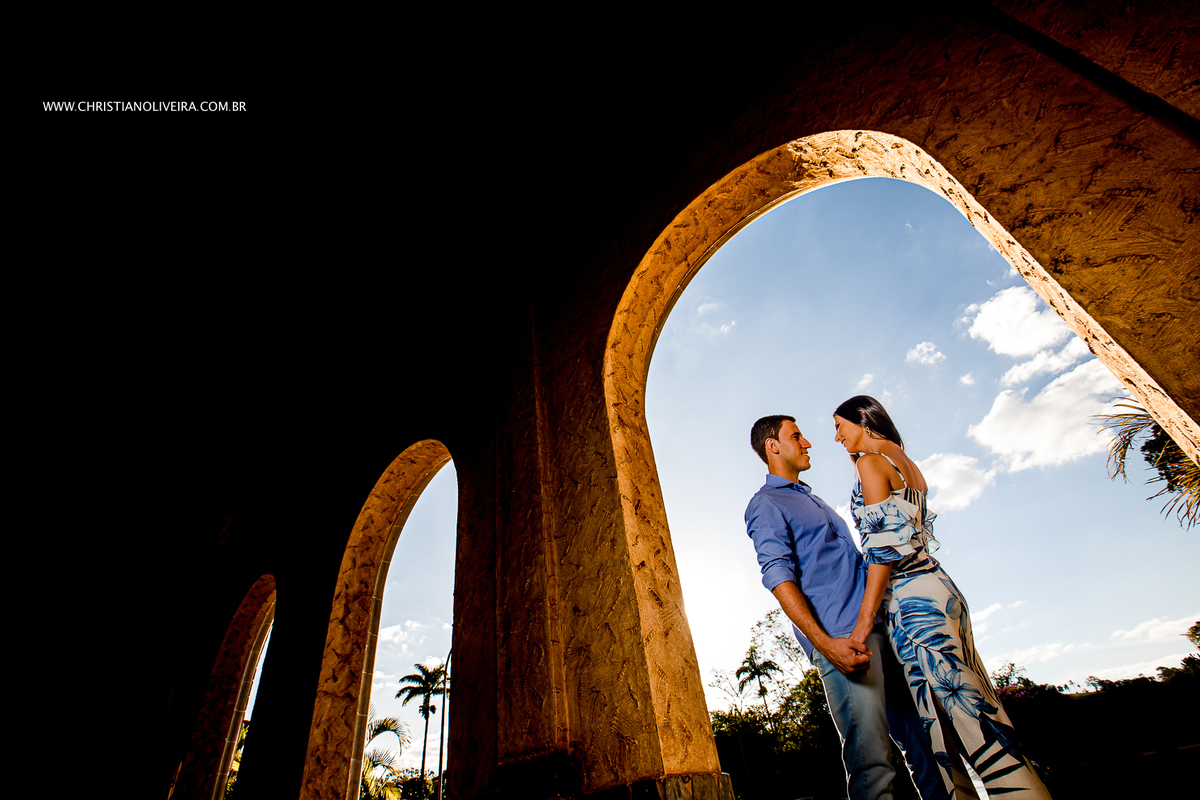 Pré Casamento_Grande Hotel Tauá_Araxá-MG_Noivos_Nathalia Rodrigues_Uilhan Generoso_Noiva_Grupo-Chuva-de-Arroz_Fotografo de Casamento_Christian Oliveira_Esther Santos_Casal_Prewedding