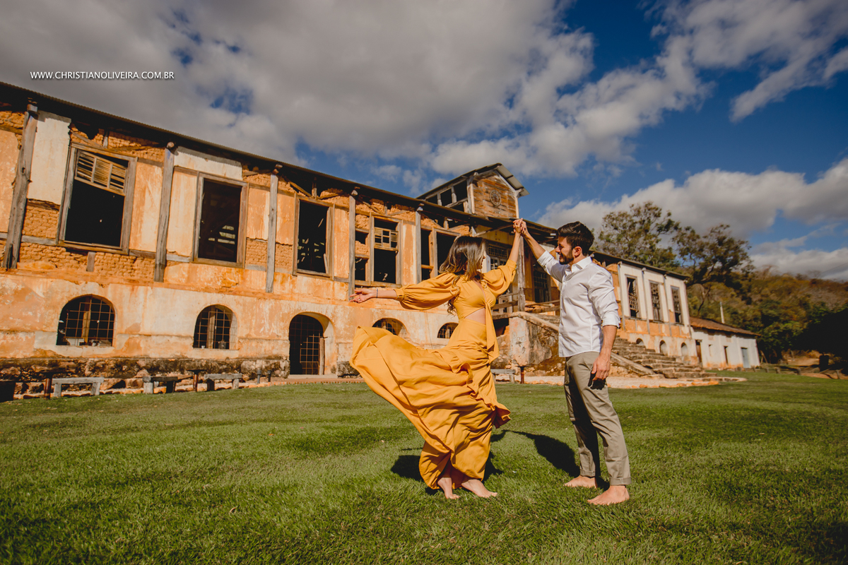 Pré Casamento _ Dra Christie Viviane e Bruno Soares _ Wedding _ Hotel - Resort - Águas de Santa Bárbara _ Fotógrafo de Casamento _ Curvelo _ Belo Horizonte _ Agência Grupo Chuva de Arroz _ Coliseum _ Cachoeira _ Agua Quente