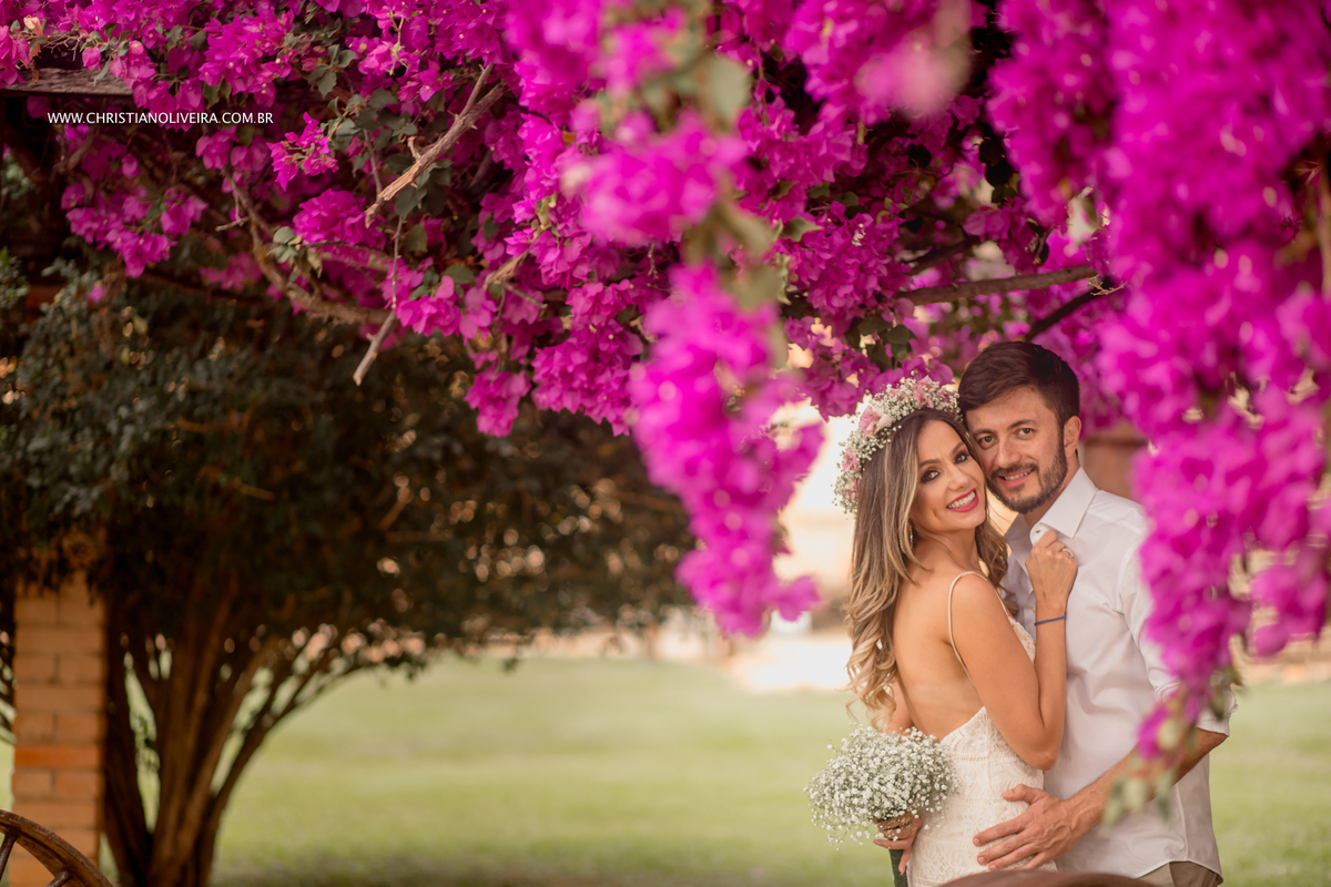 Pré Casamento _ Dra Christie Viviane e Bruno Soares _ Wedding _ Hotel - Resort - Águas de Santa Bárbara _ Fotógrafo de Casamento _ Curvelo _ Belo Horizonte _ Agência Grupo Chuva de Arroz _ Coliseum _ Cachoeira _ Agua Quente